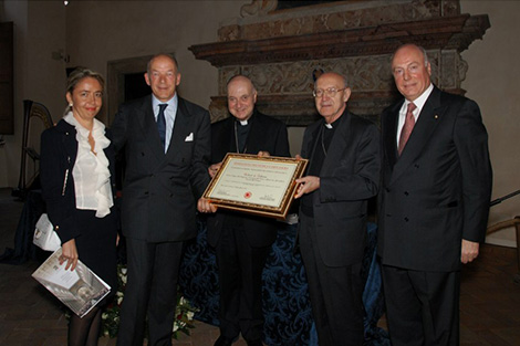 Immagine Dr. Autieri, Sen. Garavaglia, Card. Comastri, Card. Marchisano, Sen. Hans-Albert Courtial